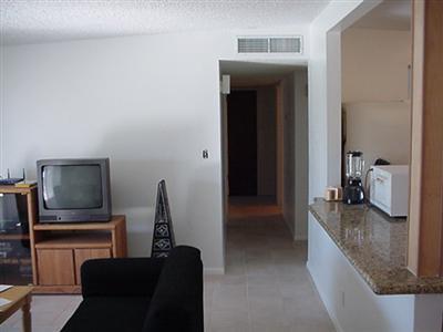 7910 E 19th Pl, Tucson, AZ 85710 photo 3