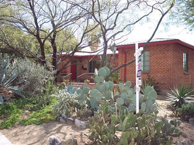 1404 Edison St, Tucson, AZ 85719 photo 2
