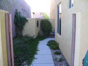7658 E Chase Park Loop, Tucson, AZ 85710 photo 2
