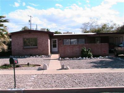 5708 E 3rd St, Tucson, AZ 85711 photo 2