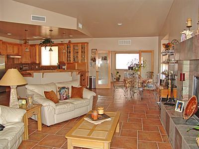 330 N Solar Dr, Vail, AZ 85641 photo 4
