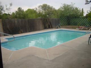 2241 E Pine St, Tucson, AZ 85706 photo 2