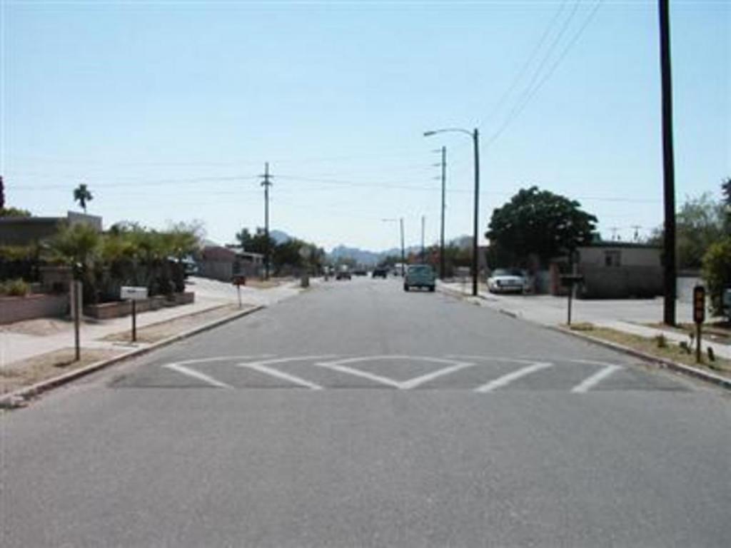 426 E 34th St, Tucson, AZ 85713 photo 2
