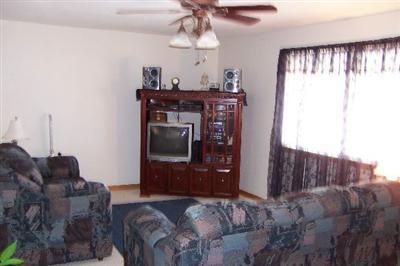 573 W Union St, Benson, AZ 85602 photo 4
