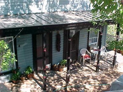 437 Roberts Ave, Bisbee, AZ 85603 photo 2