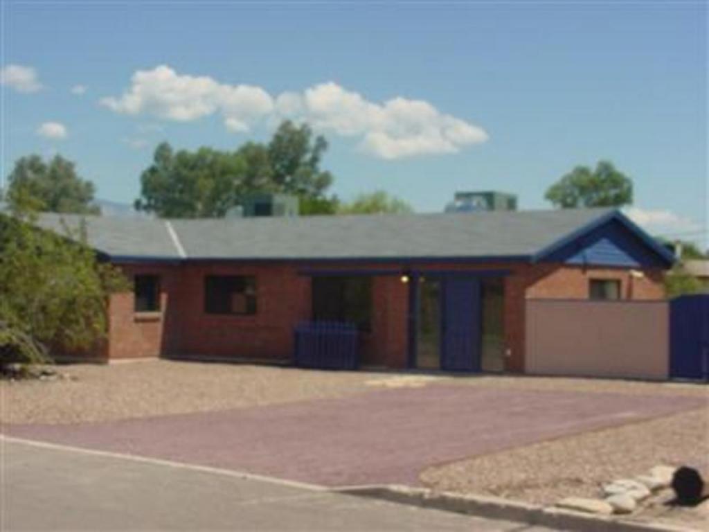 4102 E 4th St, Tucson, AZ 85711 photo 2