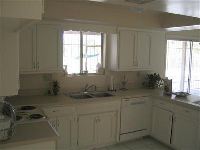 9241 E Visco Pl, Tucson, AZ 85710 photo 4