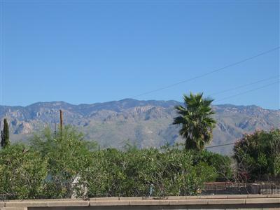 9241 E Visco Pl, Tucson, AZ 85710 photo 9