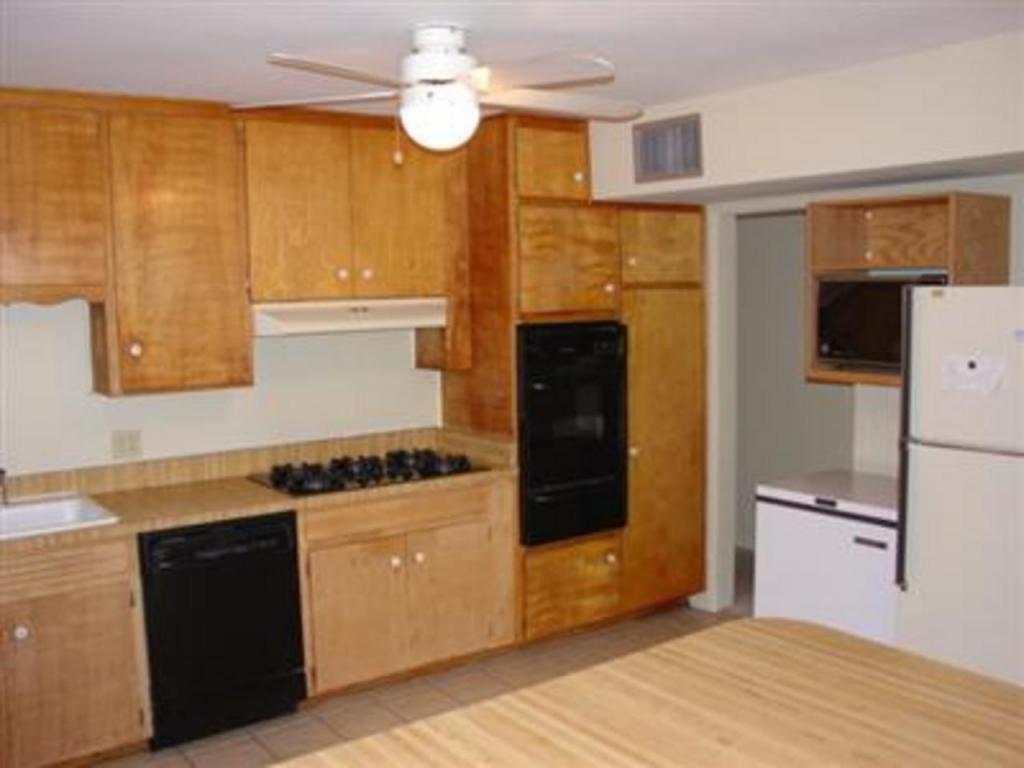 5843 E 2nd St, Tucson, AZ 85711 photo 3
