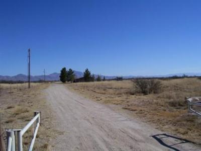 426 S Taylor Rd, Willcox, AZ 85643 photo 3