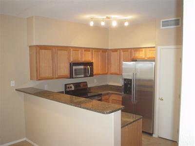 1259 E Weimer Cir #65, Tucson, AZ 85719 photo 2