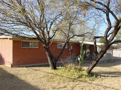 7364 E Sylvane Dr, Tucson, AZ 85710 photo 3