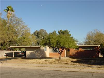 7364 E Sylvane Dr, Tucson, AZ 85710 photo 1