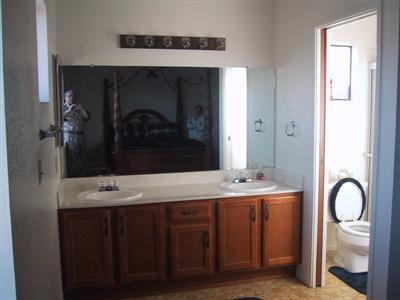 9112 N Eaglestone Loop, Tucson, AZ 85742 photo 4