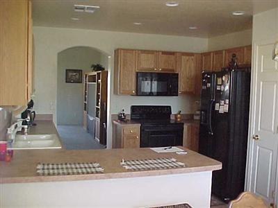8401 E Bowline Rd, Tucson, AZ 85710 photo 2