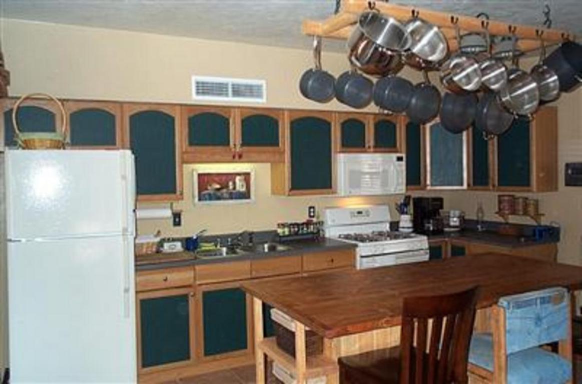 9802 E 33rd St, Tucson, AZ 85748 photo 2