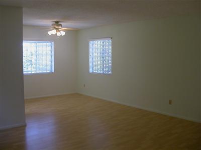 8423 E Brookside Ln, Tucson, AZ 85710 photo 3
