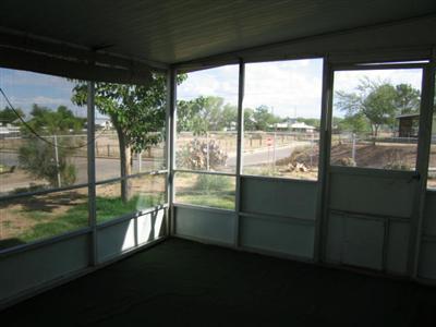 647 E Lake Dr, Benson, AZ 85602 photo 2