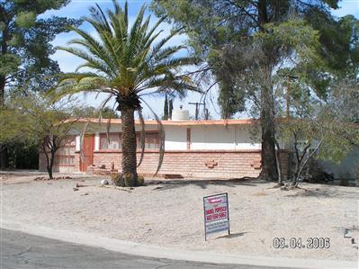7041 E Arrowhead Dr, Tucson, AZ 85715 photo 3