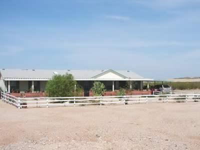 5702 E Farmstead Dr, Tucson, AZ 85706 photo 1