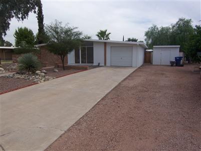 7912 E Julia Pl, Tucson, AZ 85710 photo 2
