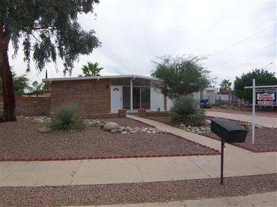 7912 E Julia Pl, Tucson, AZ 85710 photo 1