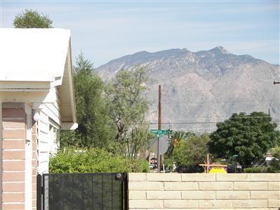 4752 E Hampton St, Tucson, AZ 85712 photo 2