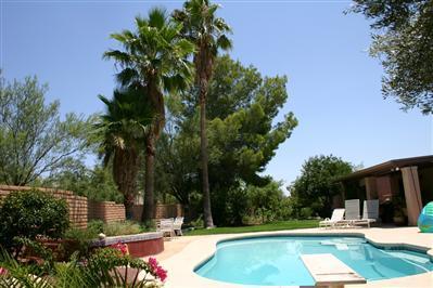 8871 E Saddleback Dr, Tucson, AZ 85749 photo 2