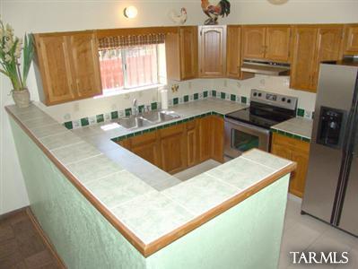 7401 E Snyder Rd, Tucson, AZ 85750 photo 3