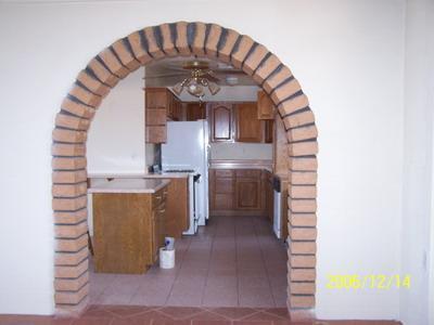 508 S Rolfs Ave, Mammoth, AZ 85618 photo 4