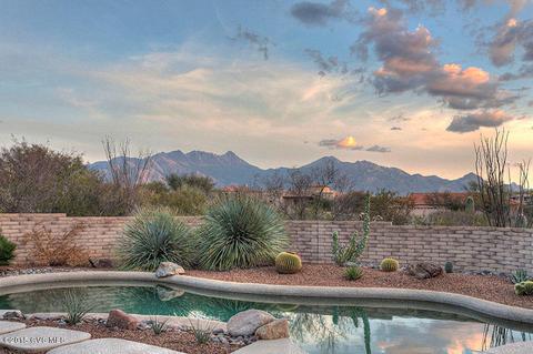 940 E Mount Wrightston Loop, Green Valley, AZ 85614 photo 1