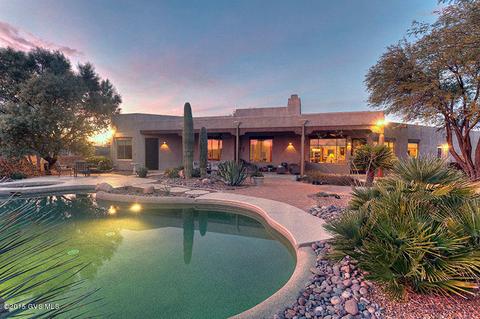 940 E Mount Wrightston Loop, Green Valley, AZ 85614 photo 2