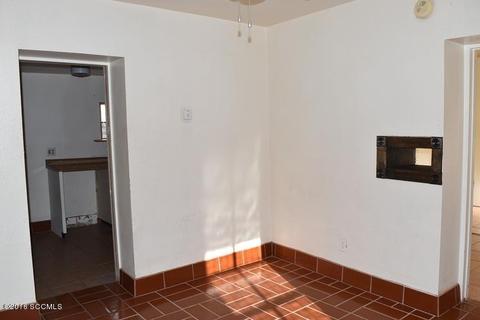 129 E Beck St, Nogales, AZ 85621 photo 2
