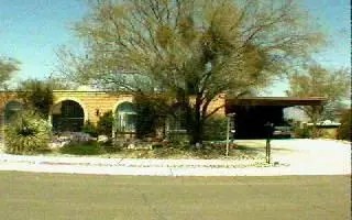 9261 E Holmes St, Tucson, AZ 85710 photo 1