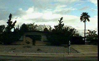 9041 E Pine Valley Dr, Tucson, AZ 85710 photo 1