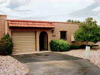 8429 E Brookside Ln, Tucson, AZ 85710 photo 1