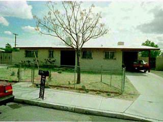2134 N Flores Dr, Tucson, AZ 85705 photo 1
