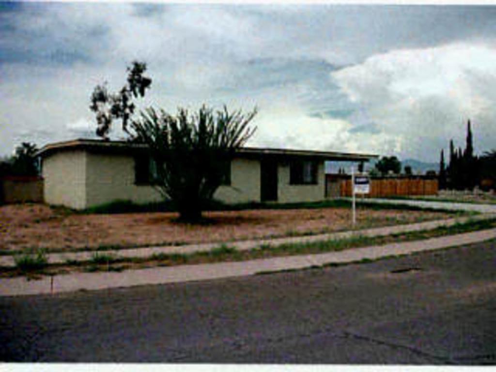 7219 E Freestone Dr, Tucson, AZ 85730 photo 1