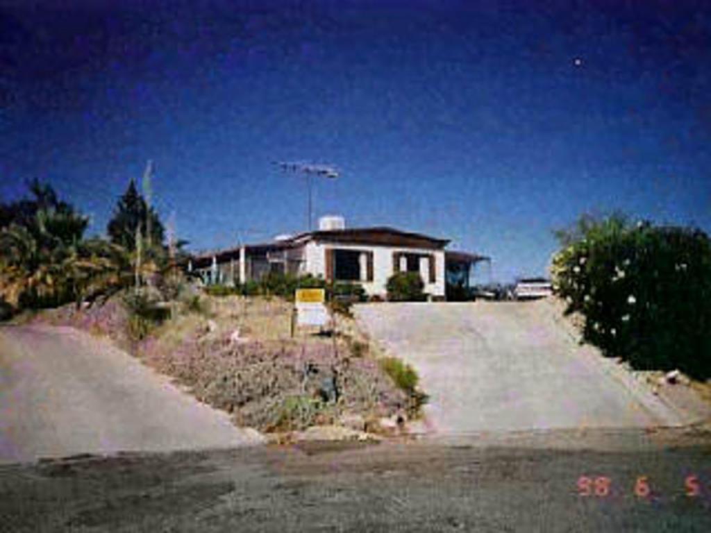 402 E Loma Catarina, Benson, AZ 85602 photo 1
