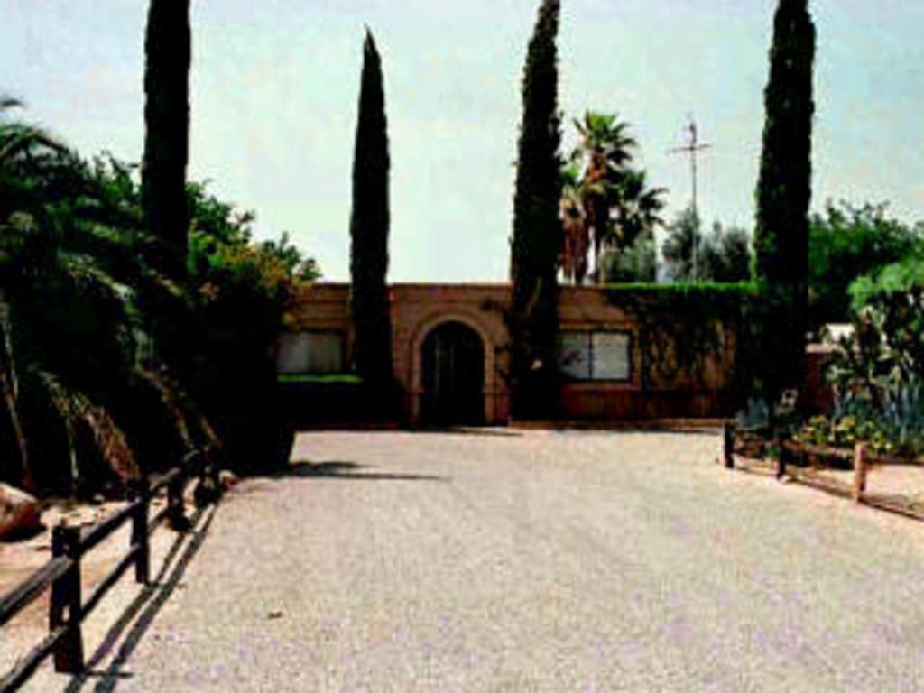 9941 E Discovery Dr, Tucson, AZ 85748 photo 1
