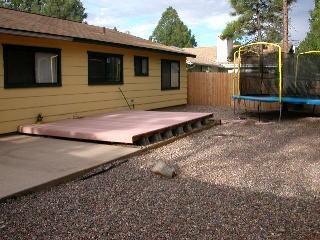 970 E Hilltop Ave, Flagstaff, AZ 86001 photo 2
