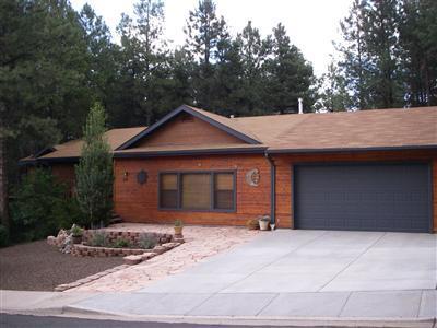 601 E Dohmen Dr, Flagstaff, AZ 86001 photo 2