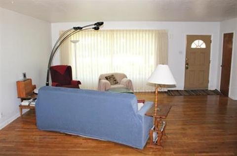 402 W Apache Rd, Flagstaff, AZ 86001 photo 2
