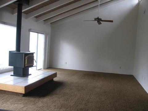 324 E David Dr, Flagstaff, AZ 86001 photo 2