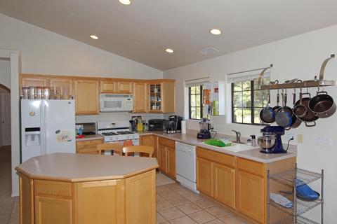 194 E Mohawk Dr, Flagstaff, AZ 86005 photo 8