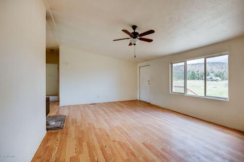 5455 E Pumpkin Patch Rd, Flagstaff, AZ 86004 photo 3