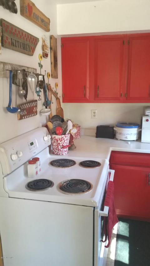 3850 E Pine Cone Dr, Williams, AZ 86046 photo 2