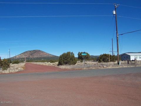 1035 E Hoctor Rd, Williams, AZ 86046 photo 7