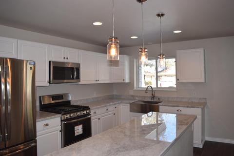 519 E David Dr, Flagstaff, AZ 86001 photo 3