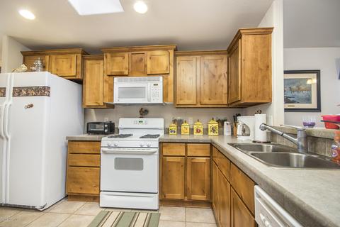 279 E Tall Tree St, Williams, AZ 86046 photo 7